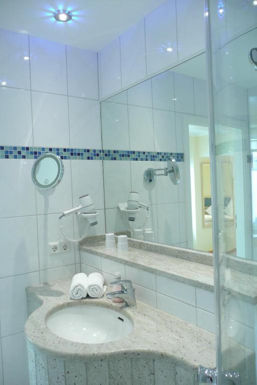 Seehotel Neue Liebe Κουξχάφεν Δωμάτιο φωτογραφία
